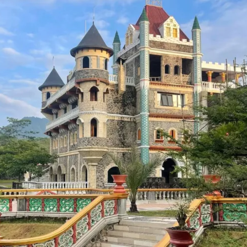 The Lost World Castle